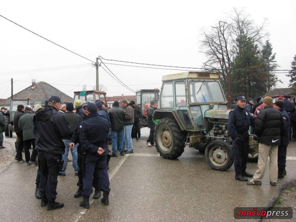 BLOKADA arhiva - Protest stočara u Badovincima i Salašu Crnobarskom