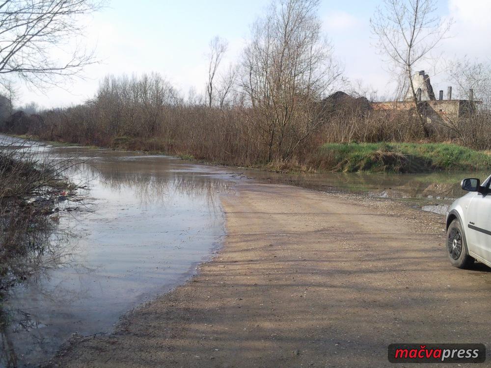 Kod Zicine vikendice1 1 - Saopštenje Štaba za vanredne situacije: Drina u stagnaciji, u pripravnosti ljudstvo i mehanizacija