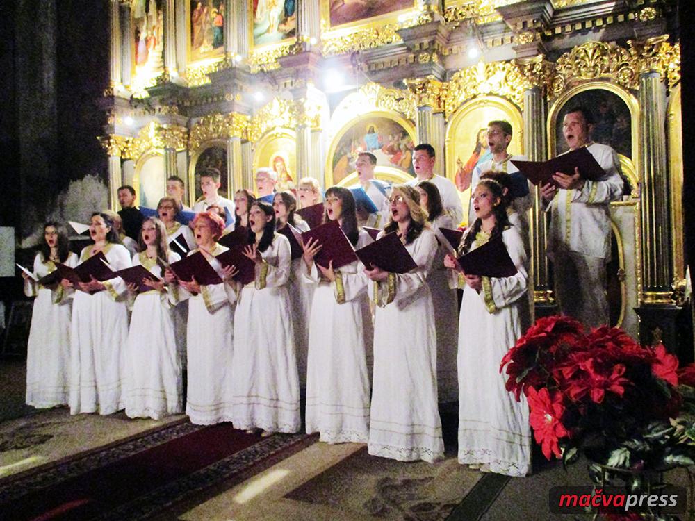 Koncert nasl - Мешовити хор "Мачвански" одржао први самостални концерт