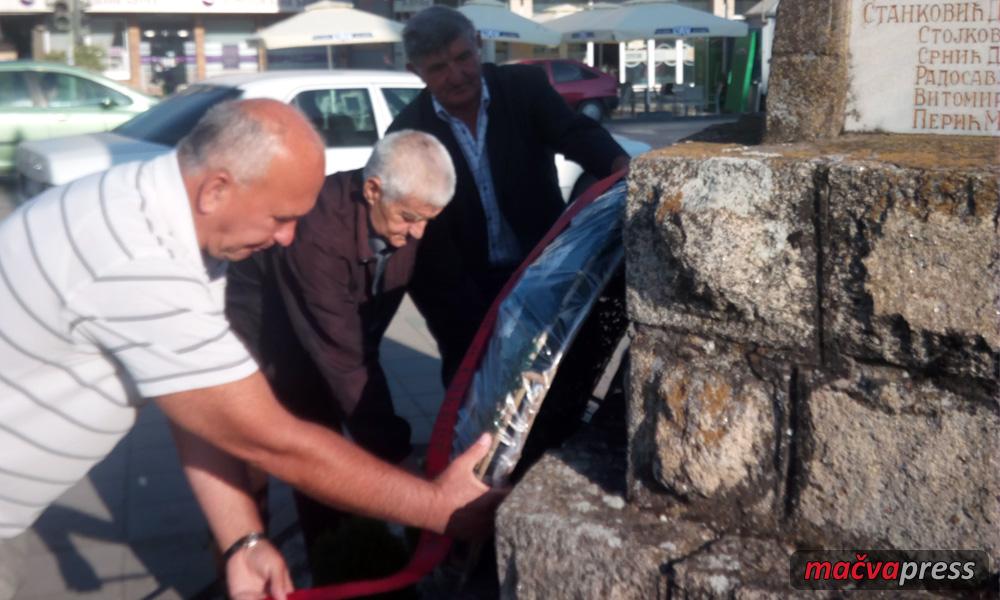 Polaganje venaca Dan pobede - СУБНОР БОГАТИЋА ОБЕЛЕЖИО ДАН ПОБЕДЕ