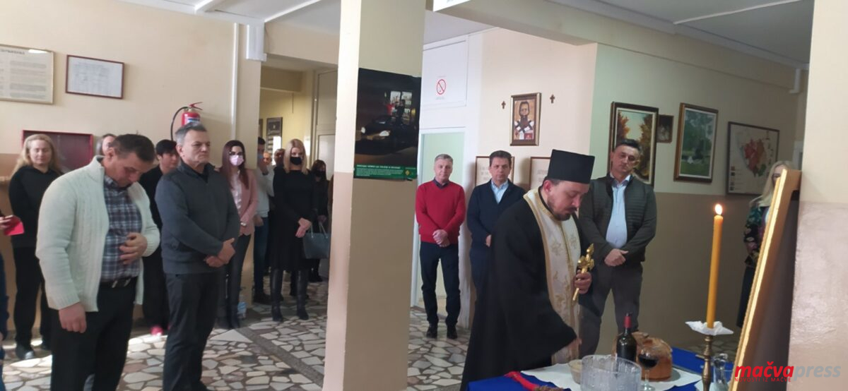 СВЕТИ САВА ОБЕЛЕЖЕН У ШКОЛАМА И ЦРКВЕНИМ ХРАМОВИМА (ФОТО) Srednje 1200x554 - СВЕТИ САВА ОБЕЛЕЖЕН У ШКОЛАМА И ЦРКВЕНИМ ХРАМОВИМА (ФОТО)