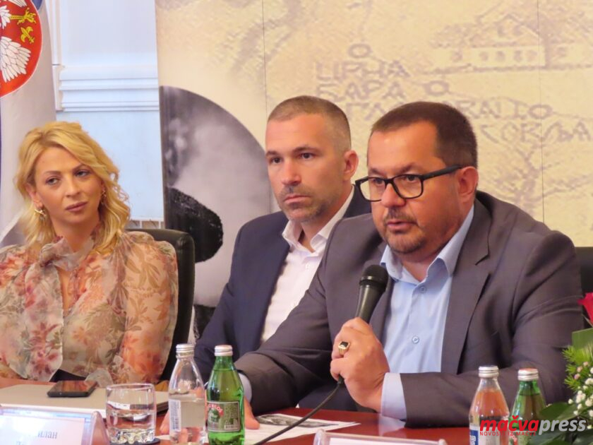 КАРАВАН КОМОРЕ ЈАВНИХ НАБАВКИ У БОГАТИЋУ 3 3 840x630 - КАРАВАН КОМОРЕ ЈАВНИХ НАБАВКИ У БОГАТИЋУ