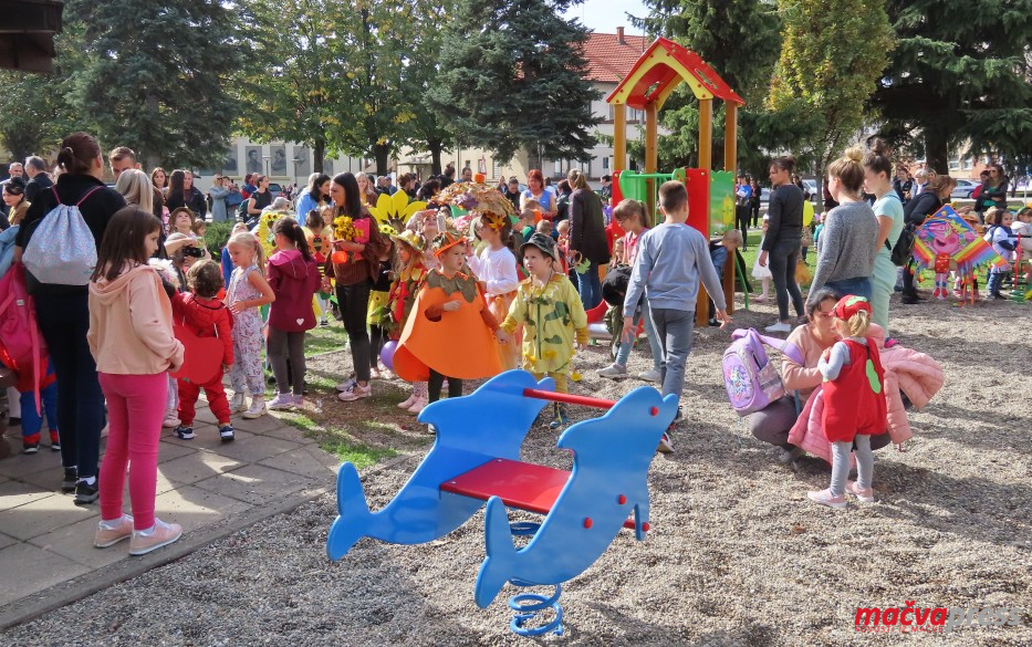 2 - У БОГАТИЋУ НОВО ИГРАЛИШТЕ ЗА НАЈМЛАЂЕ