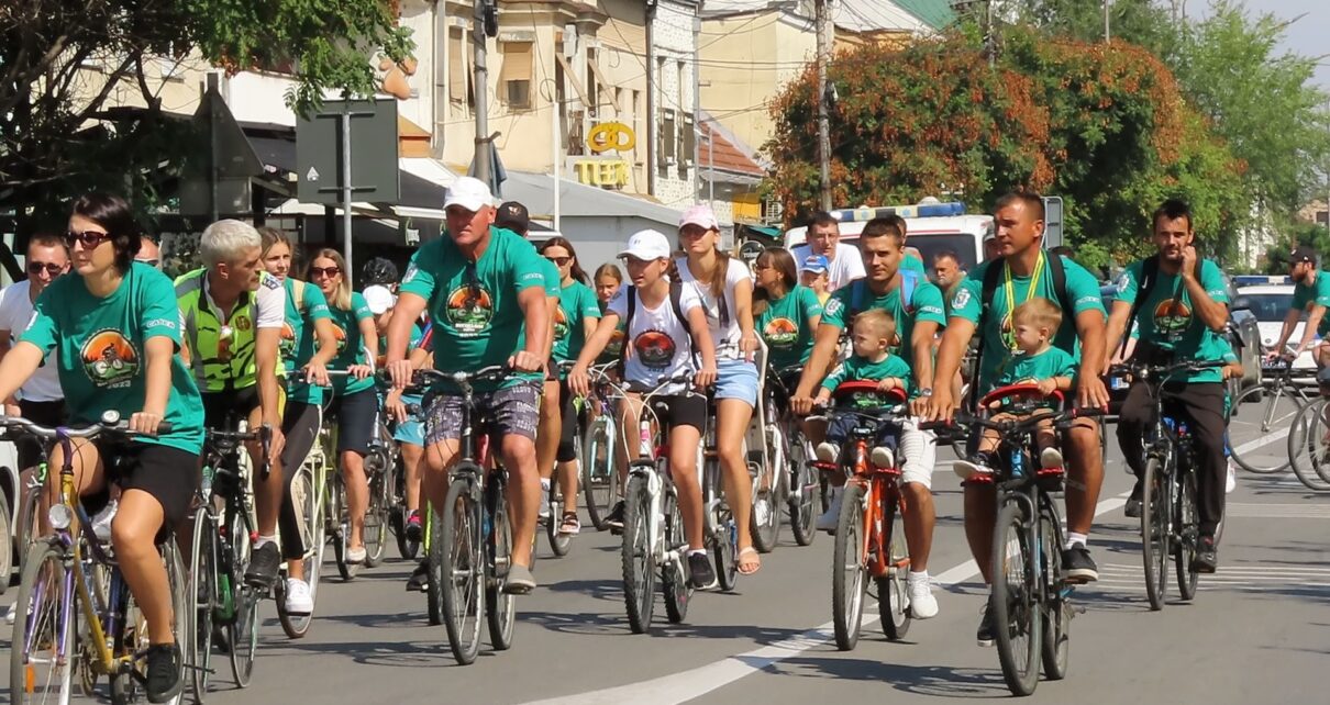 Biciklijada kroz Macvu4 1210x642 - (ФОТО) НАЈЛЕПША И НАЈЗДРАВИЈА ЈЕ ВОЖЊА БИЦИКЛОМ - "УБИЈА" ДЕПРЕСИЈУ, "ДИЖЕ" РАСПОЛОЖЕЊЕ